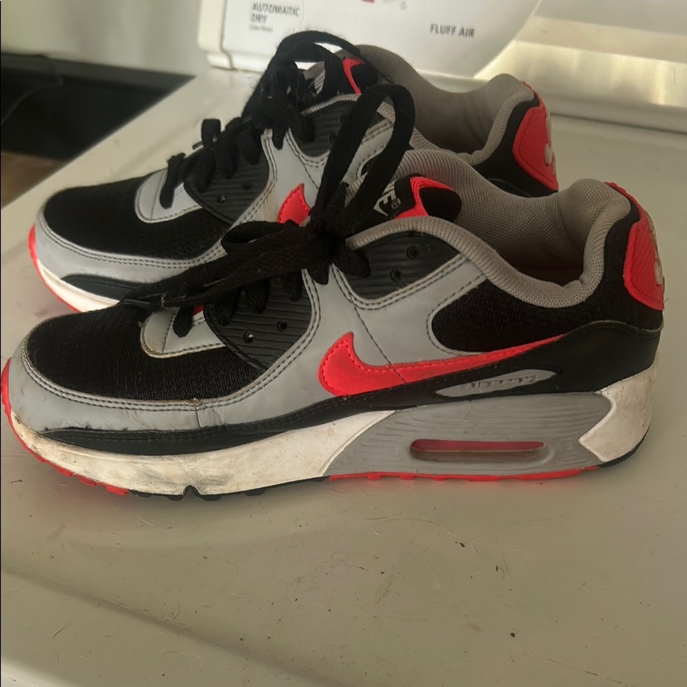 Nike Black and Red Sneakers Dynamic Design